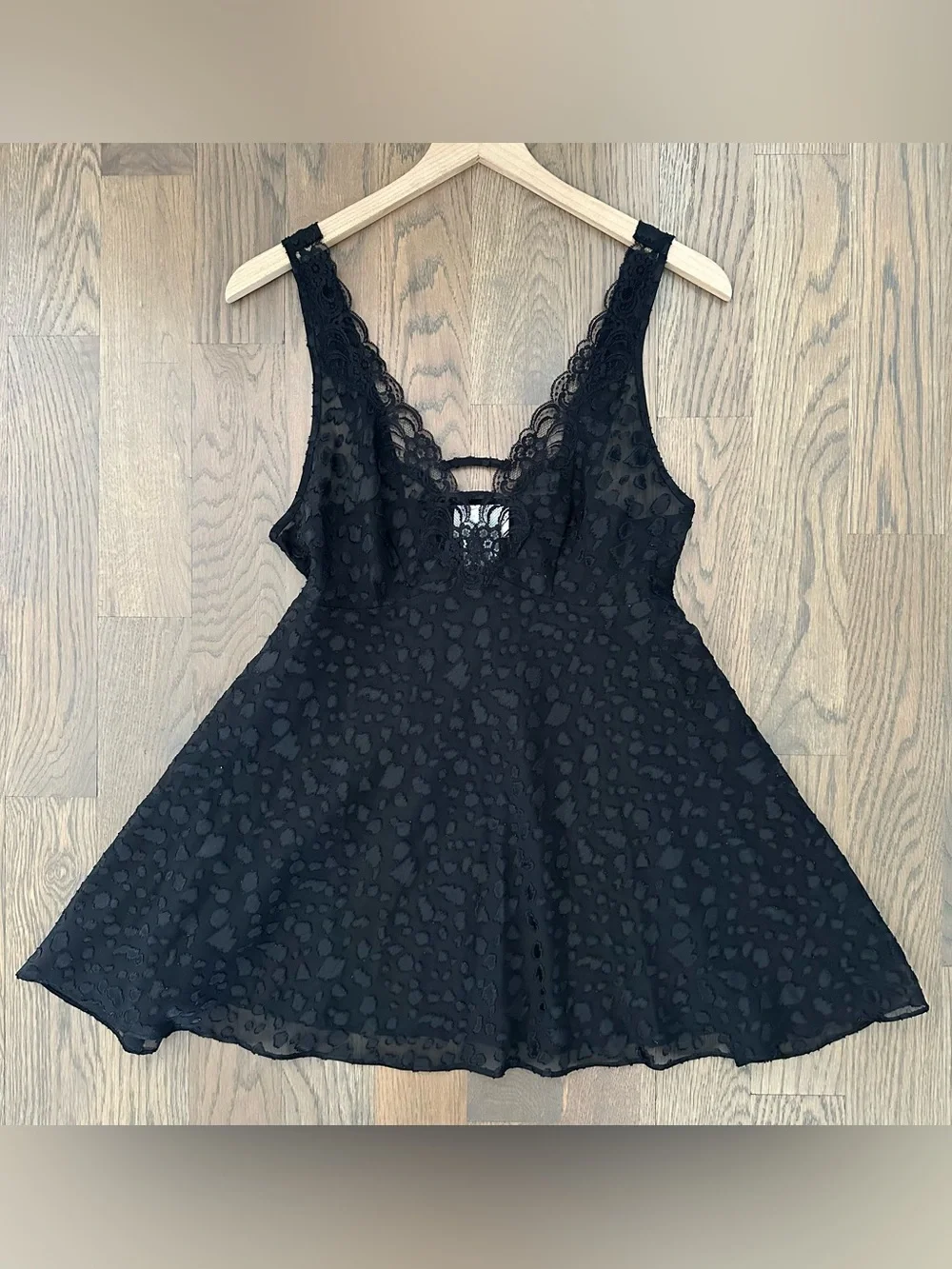 Vintage Sheer Leopard Flocked Lace Babydoll in Black Size Small